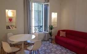 Vintage Vieux-Port Apartment